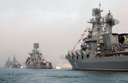 Парад кораблей в честь 230-летия Черноморского Флота России в Севастополе 12 мая 2013 © Василий Батанов