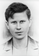Один из основателей «Молодой гвардии», Герой Советского Союза Сергей Тюленин, погиб в 1943 году.
